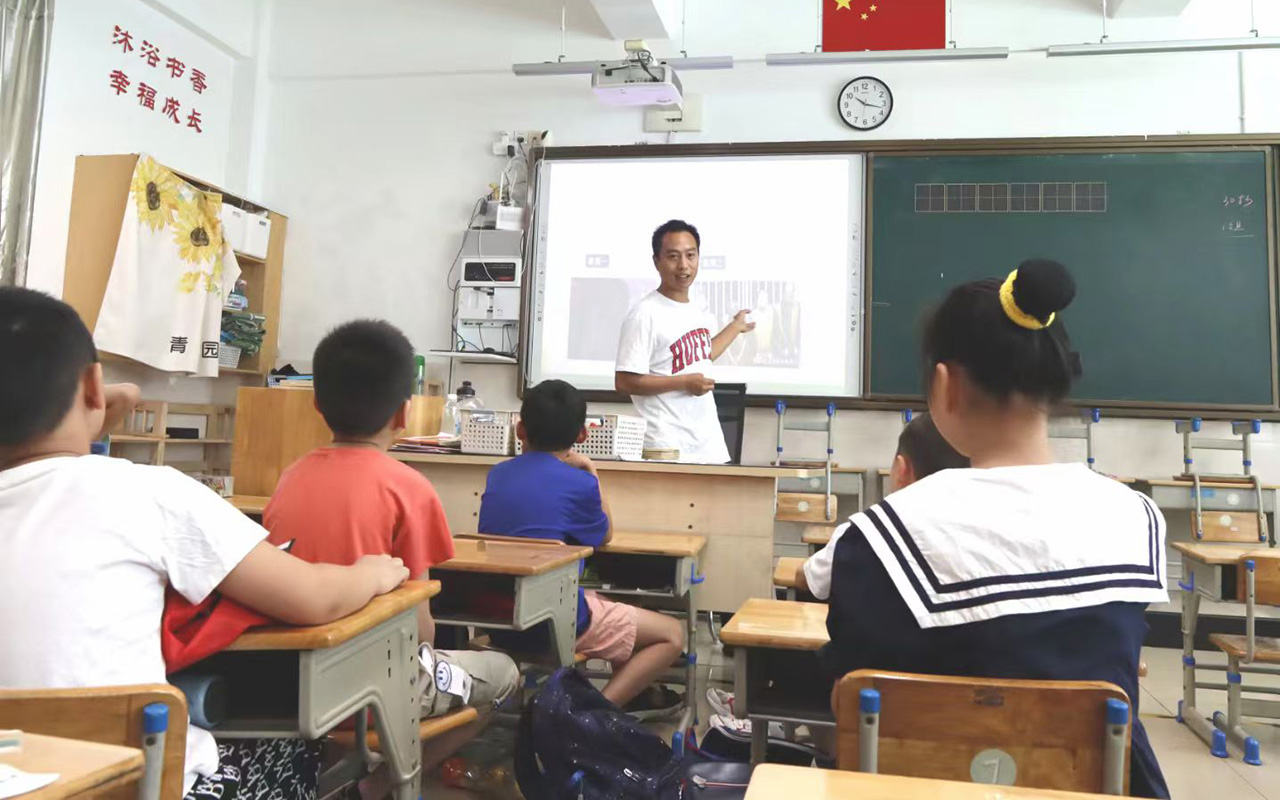 图木舒克钟公庙中心小学