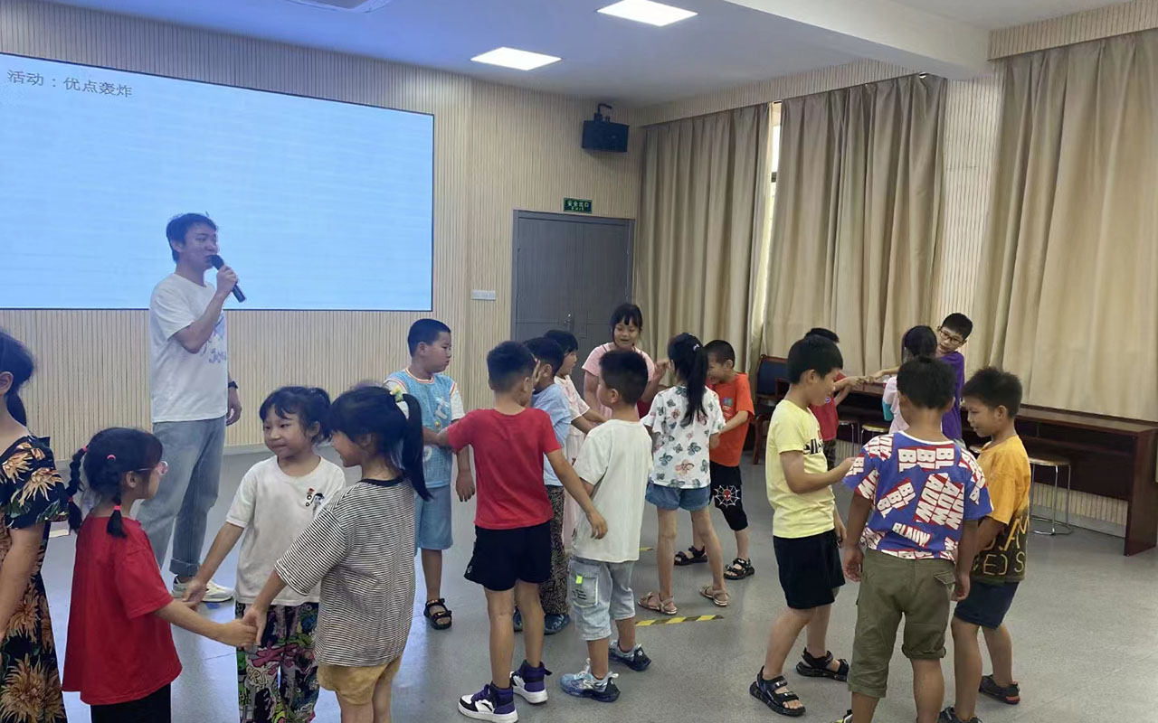 图木舒克龙观乡中心学校